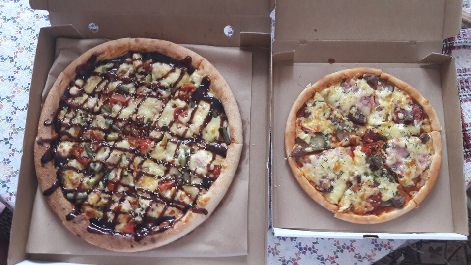 Пиццерия лаки. Гараж пицца спб. Пицца пиканто. Пиццерия лаки. Пиццерия лаки.