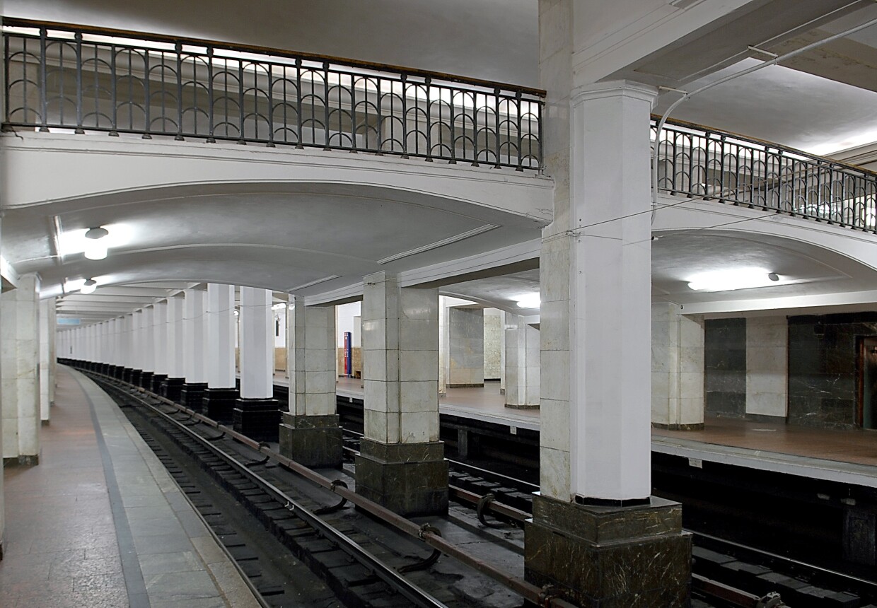 Станция метро «Александровский сад»