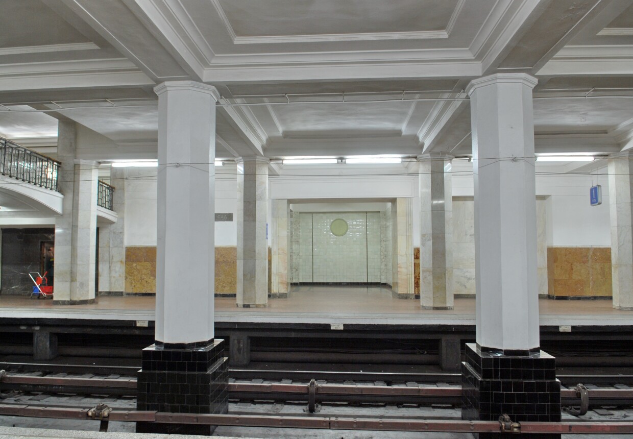 Станция метро «Александровский сад»