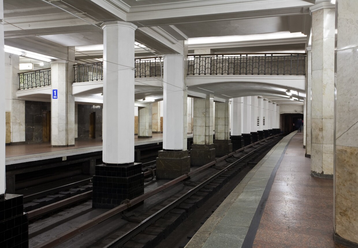 Станция метро «Александровский сад»