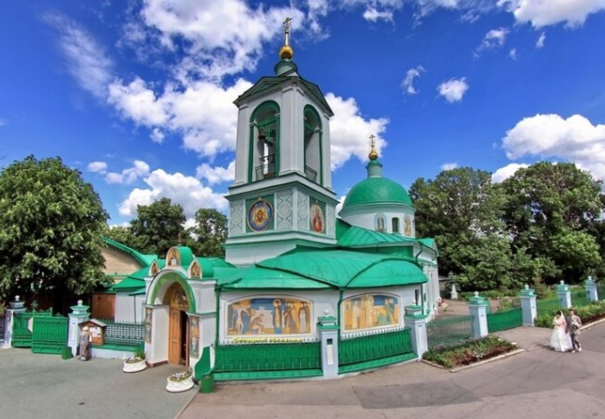 Церковь Троицы на Воробьевых горах