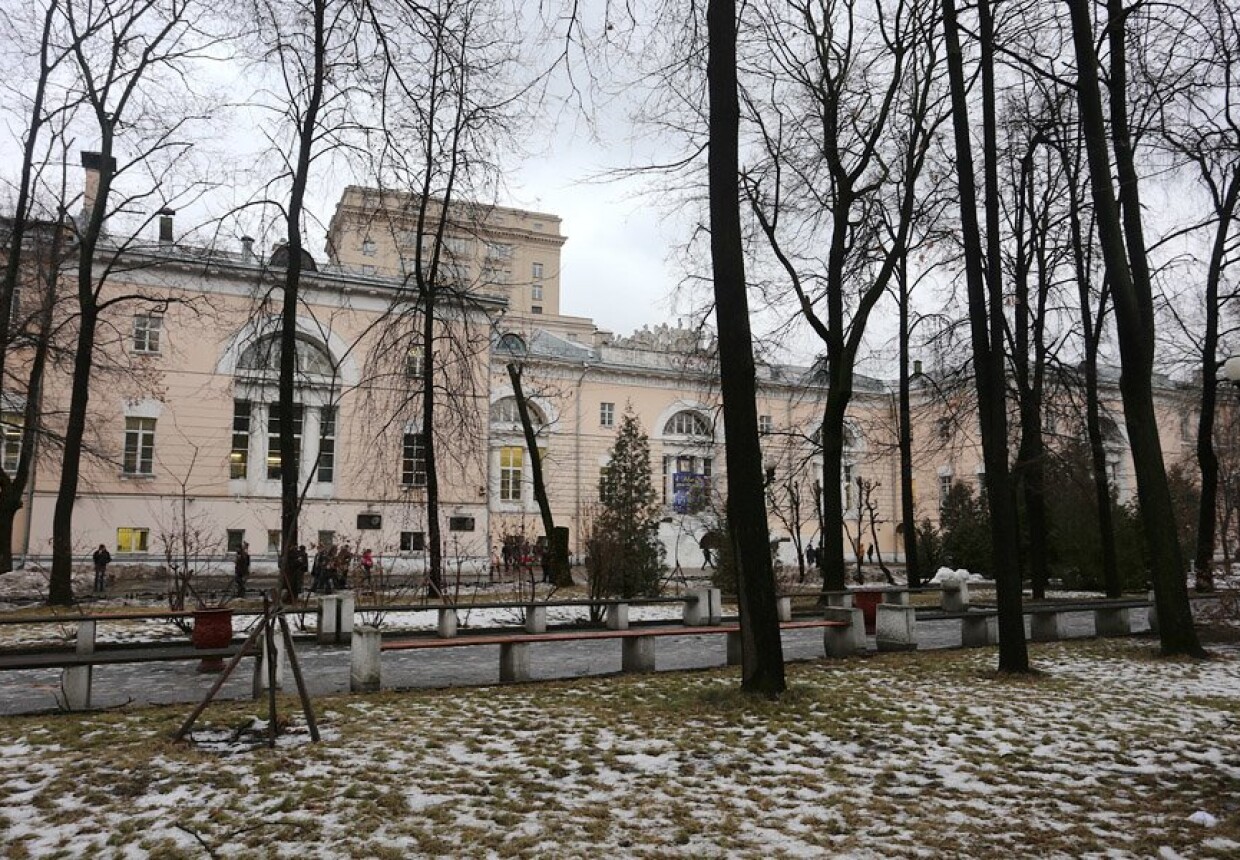 Слободской дворец
