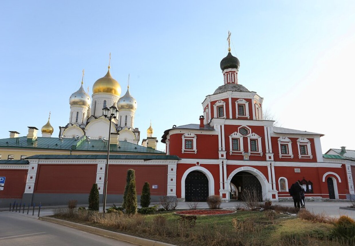 Зачатьевский монастырь
