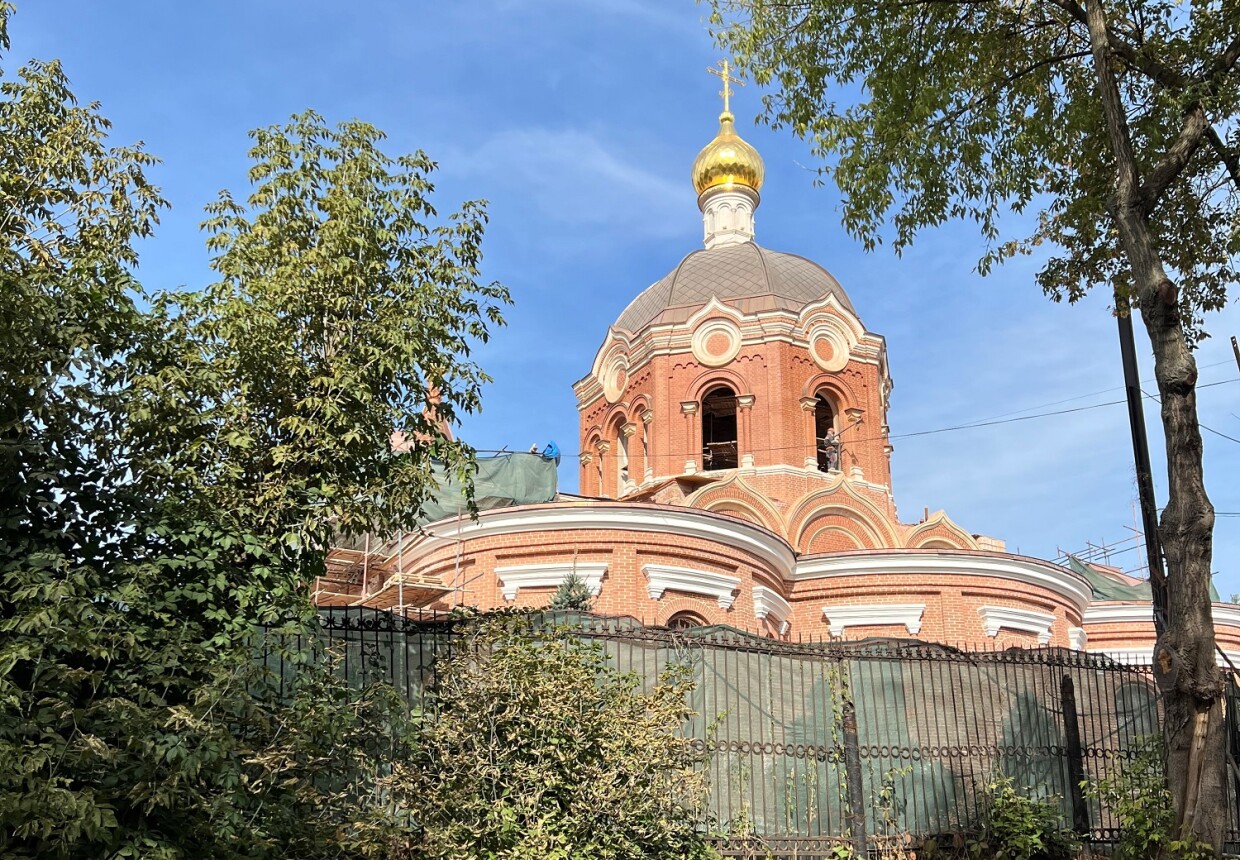 Храм святителя Николая Мирликийского на Трех Горах
