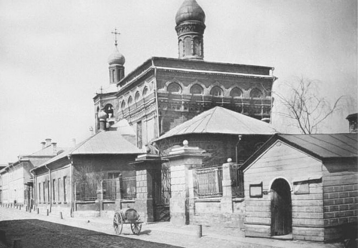 Церковь Михаила Архангела в Овчинниках