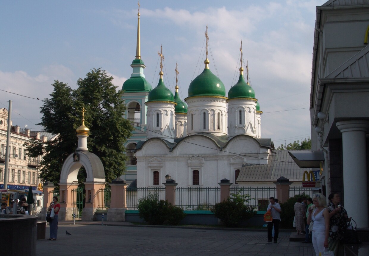 Церковь Троицы в Листах
