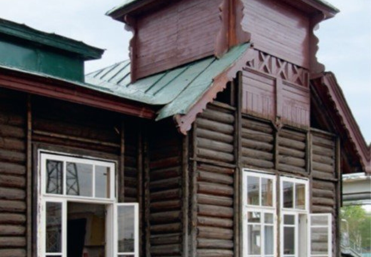 Станция и локомотивное депо Подмосковная