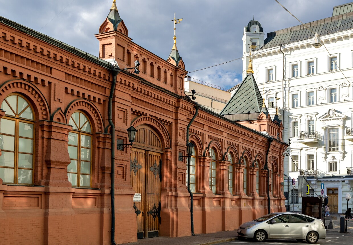 Малый Манеж 