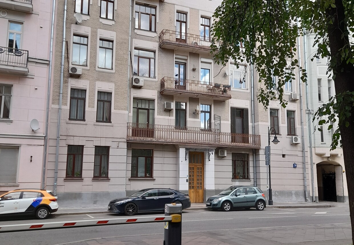 Дом с чайками