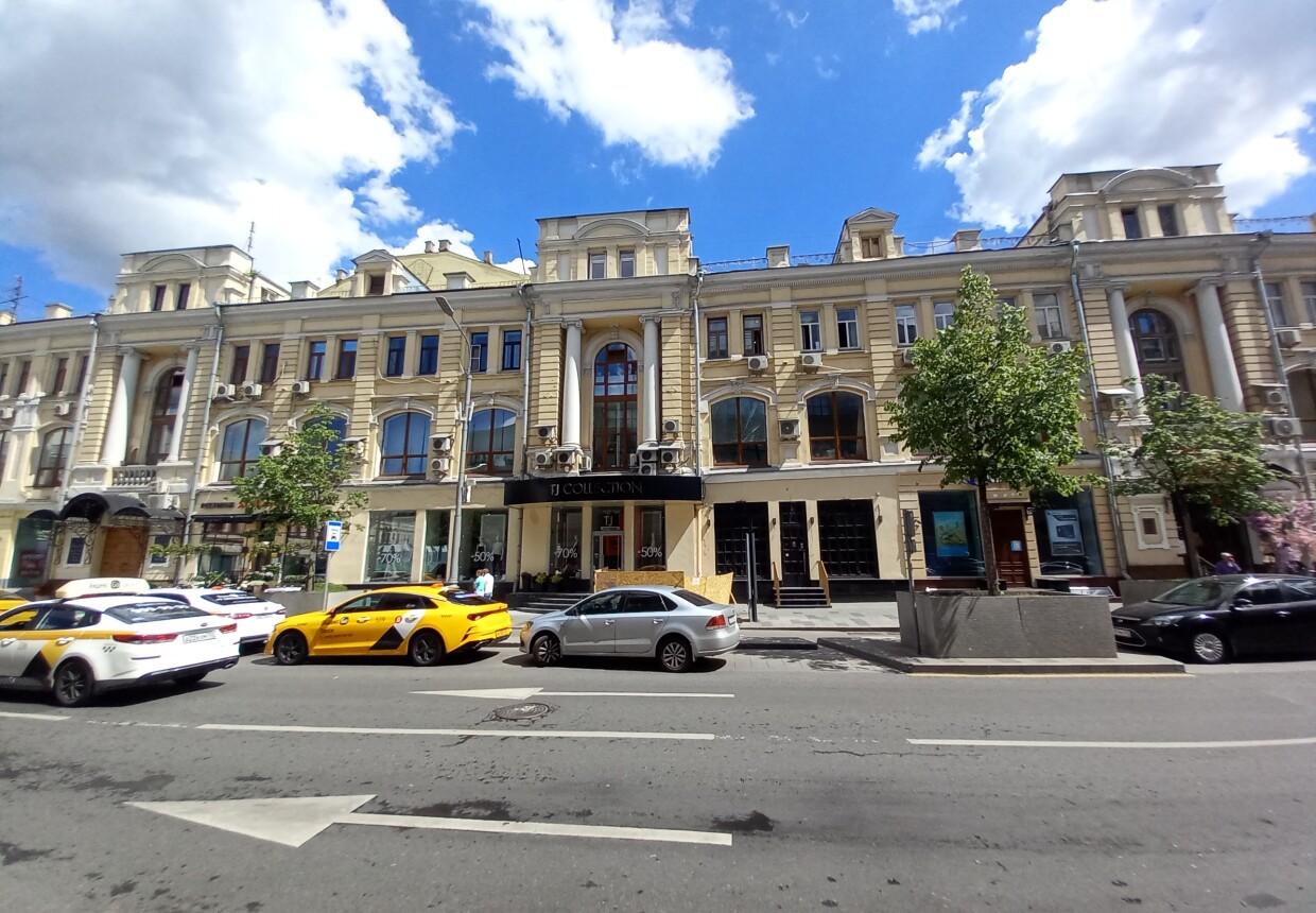 Доходный дом с магазинами Московского купеческого общества
