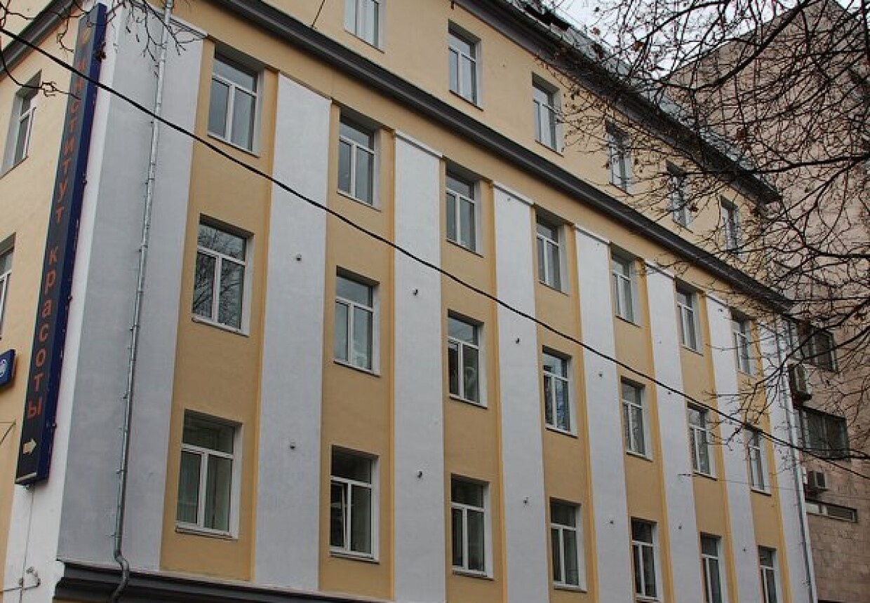 Дом, где жил писатель Е. Петров