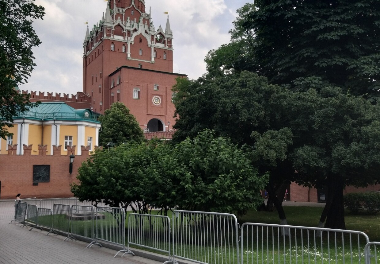 Троицкая башня