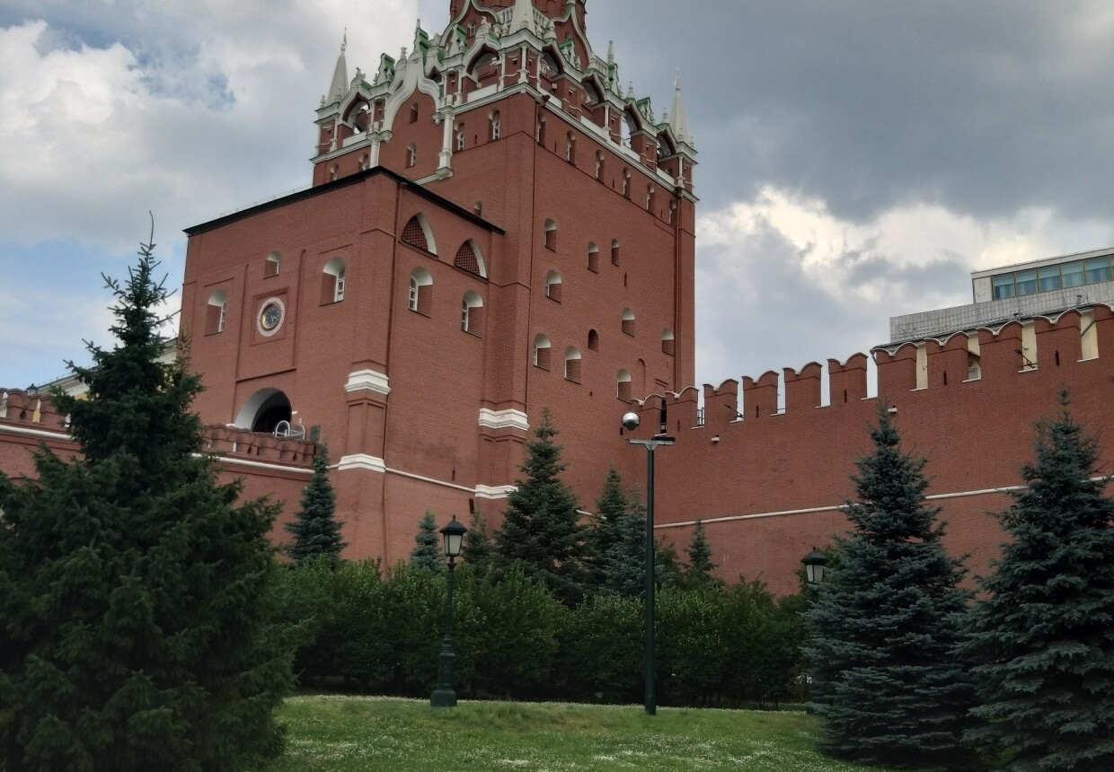 Троицкая башня