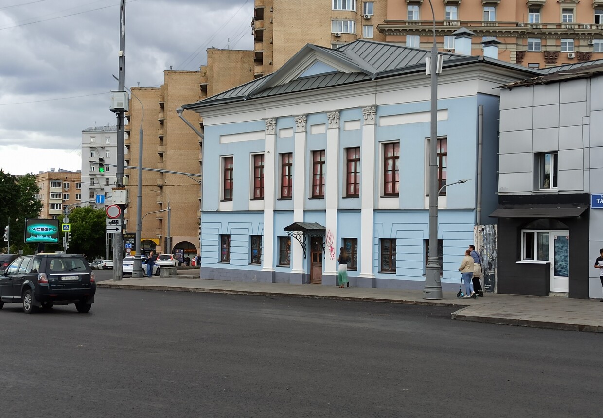 Городская усадьба В.Ф. Колесникова – Саргиных – М.Е. Шапатиной