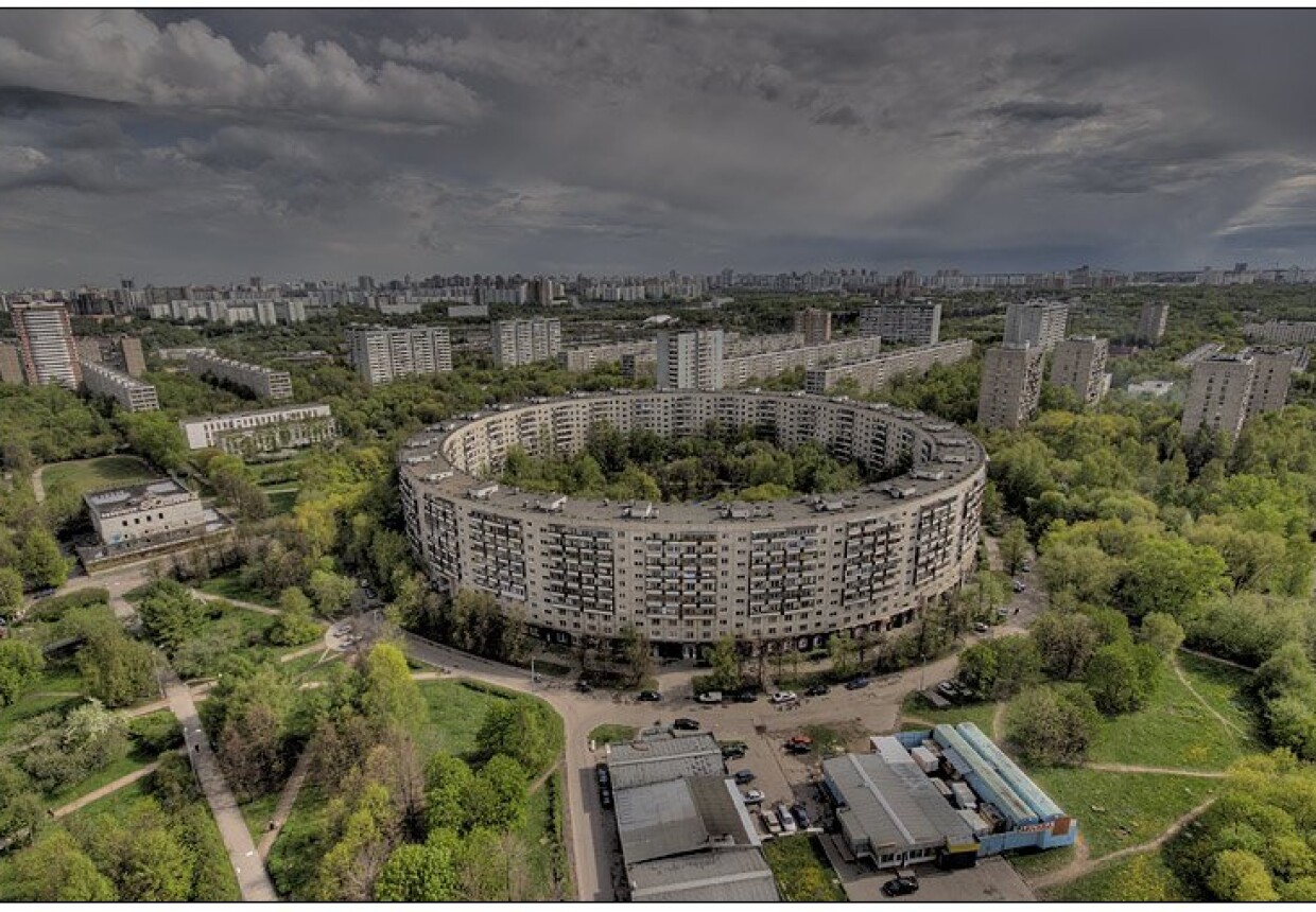 Дом-кольцо в Матвеевском