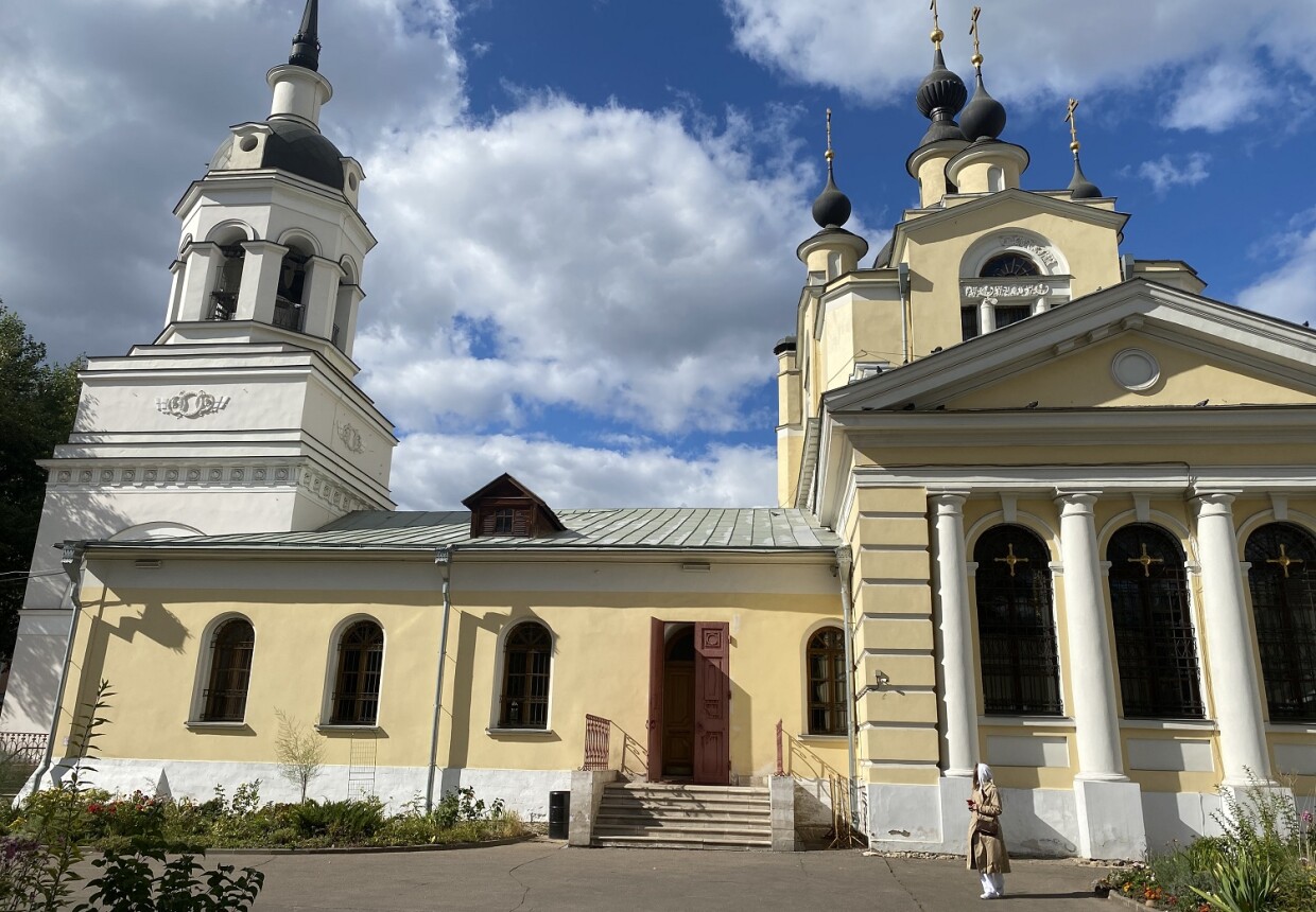 Церковь Покрова в селе Красном