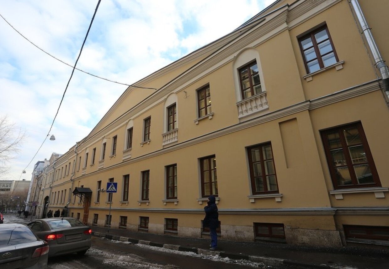 Доходный дом с погребами