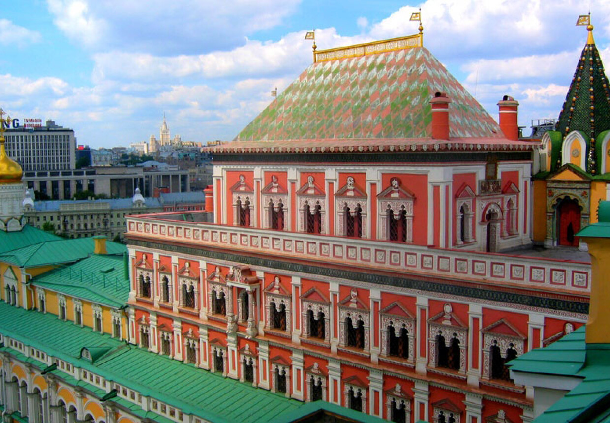 Теремной дворец