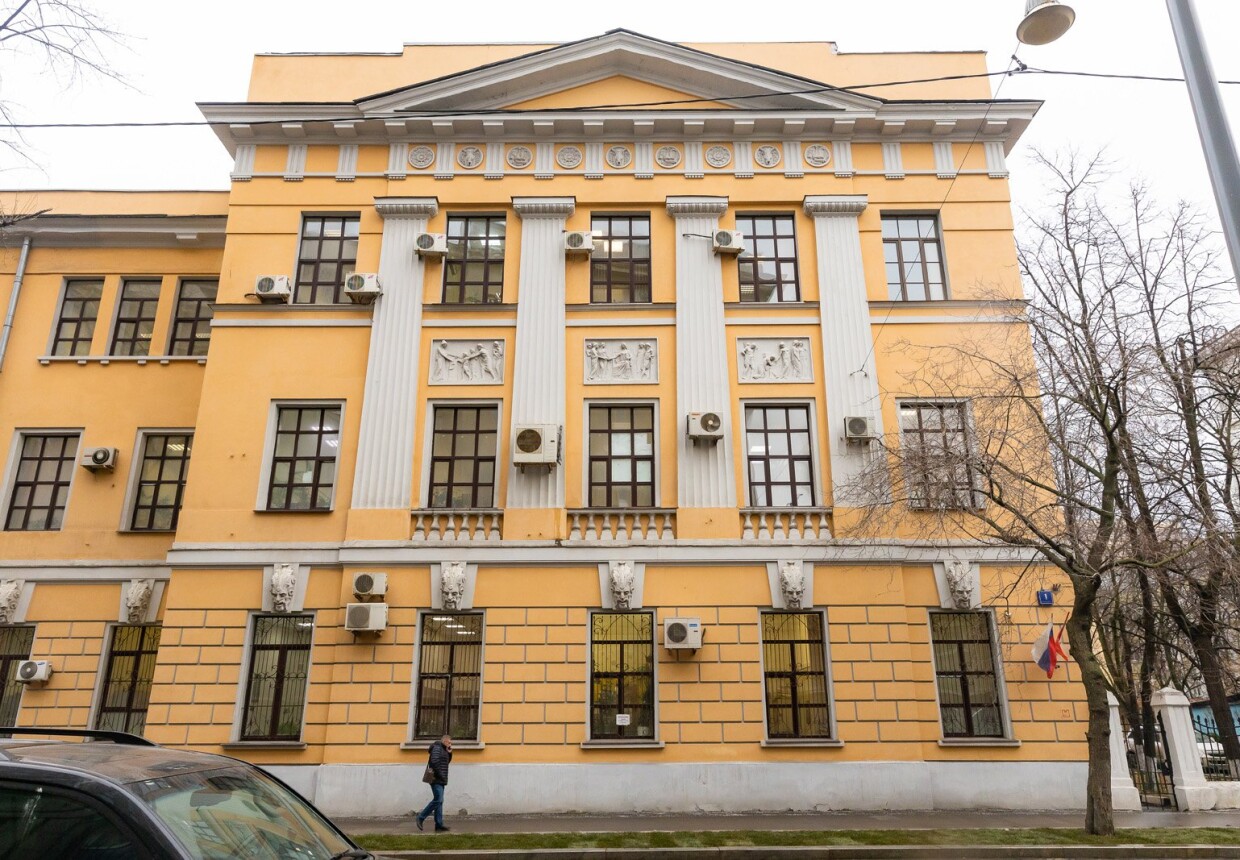 Здание Московских Высших женских