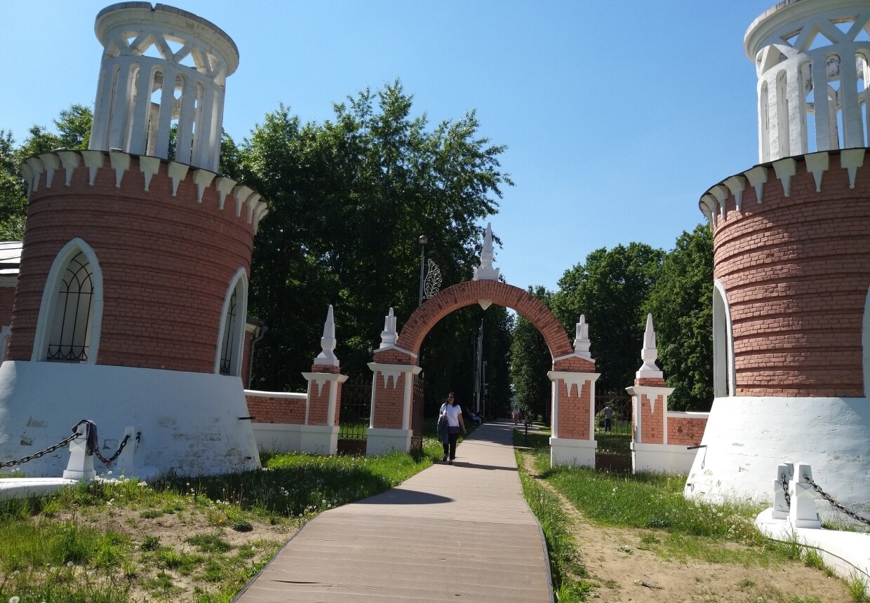Ансамбль парадного въезда Усадьбы