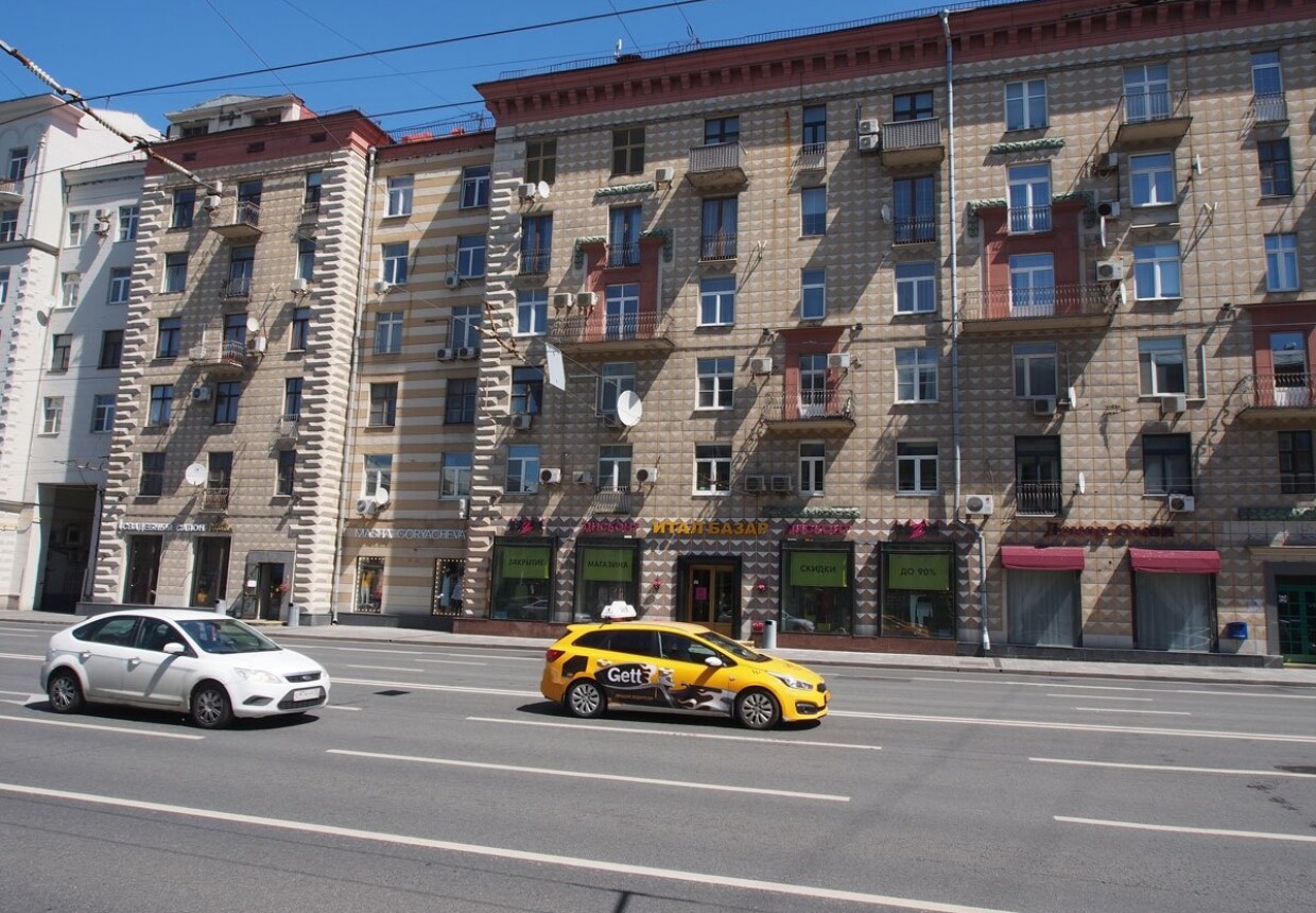Крупноблочный жилой дом, 1940 г., архитекторы А.К.Буров, Б.Н.