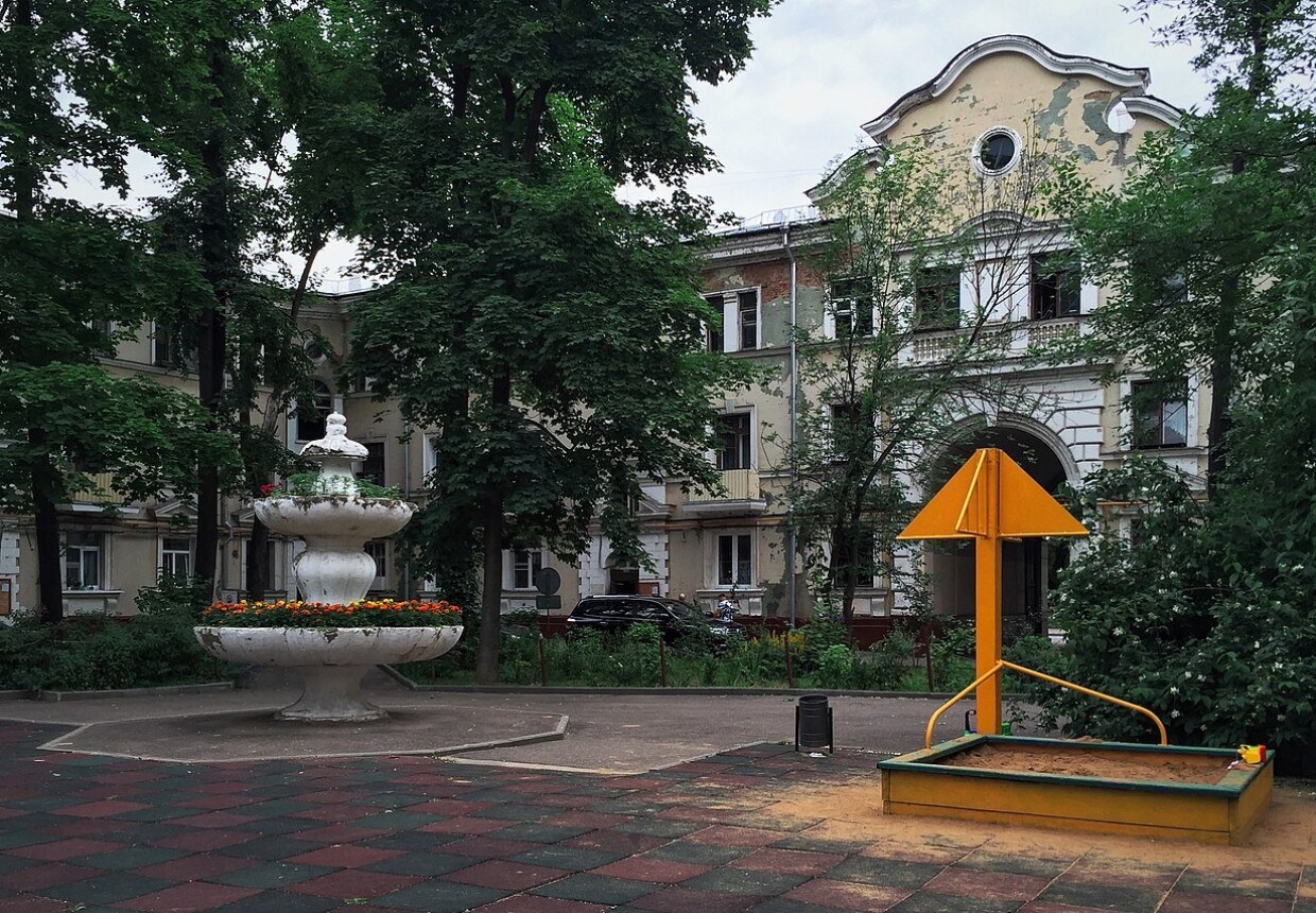 Жилой дом, 1947 г., арх. Я.Г.