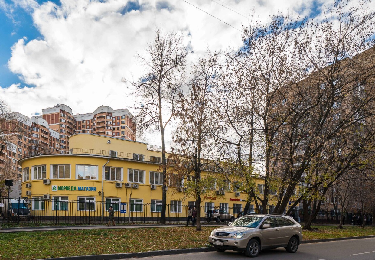 Корпус института