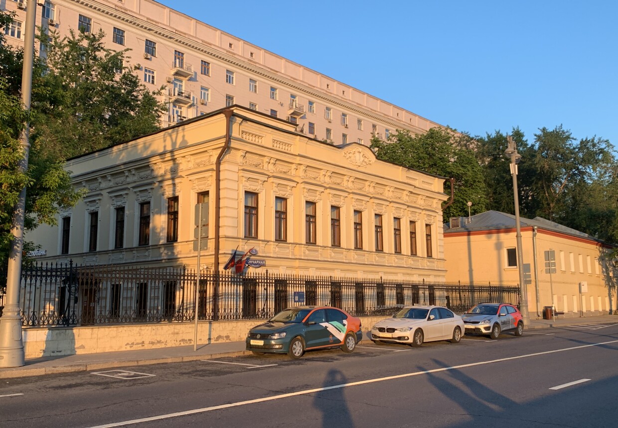 Жилой дом, первая пол.