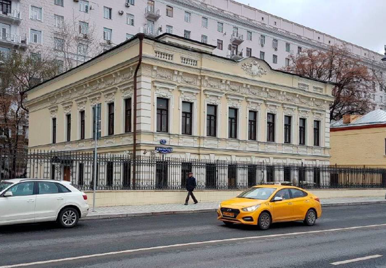 Жилой дом, первая пол.