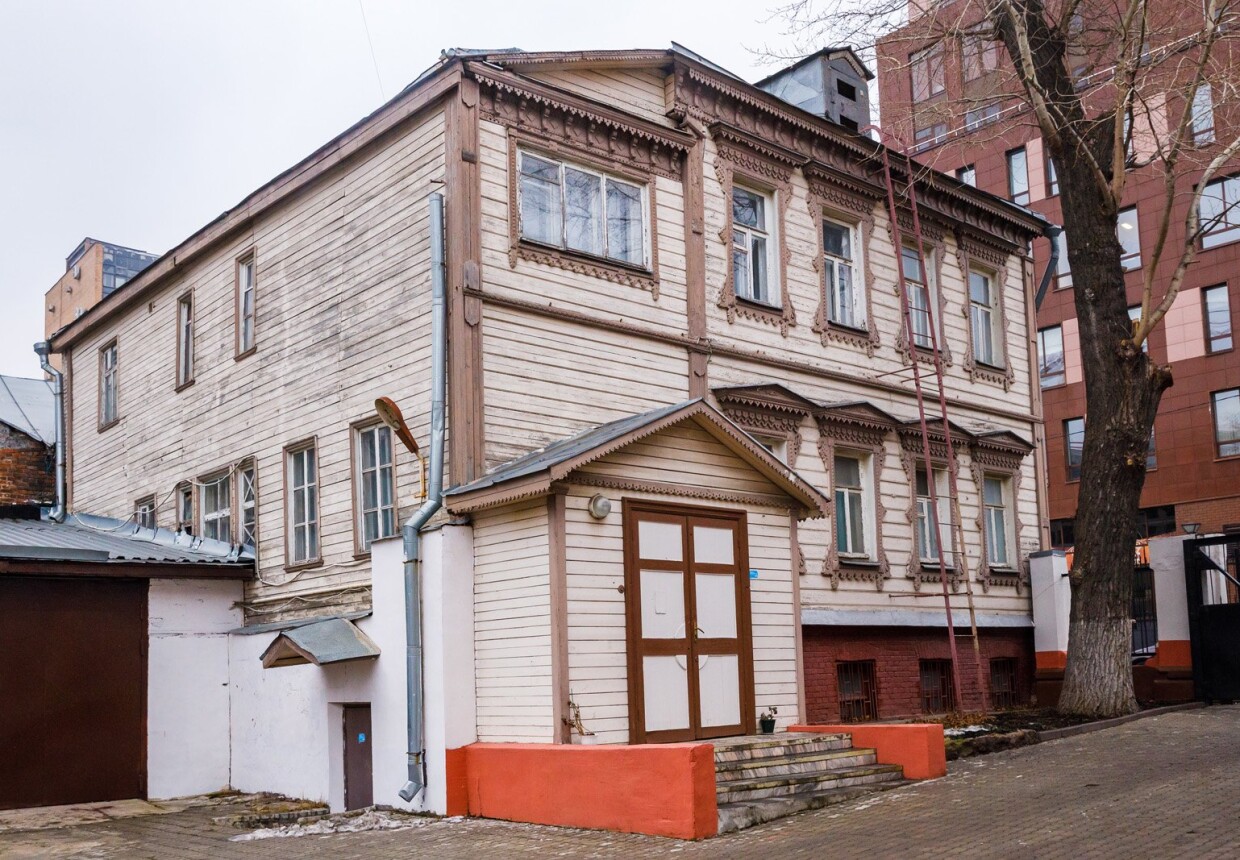 Жилой дом Ремесленно-технического училища Общества