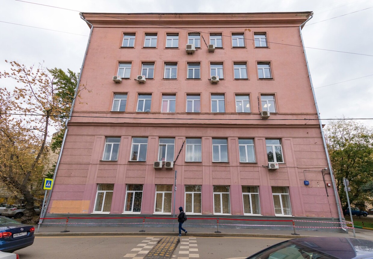 Работный дом, где выступал В.И.