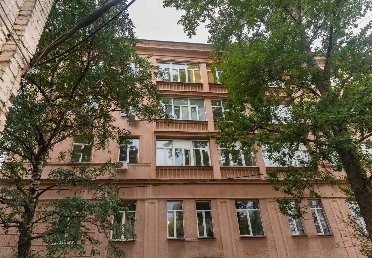 Работный дом, где выступал В.И.
