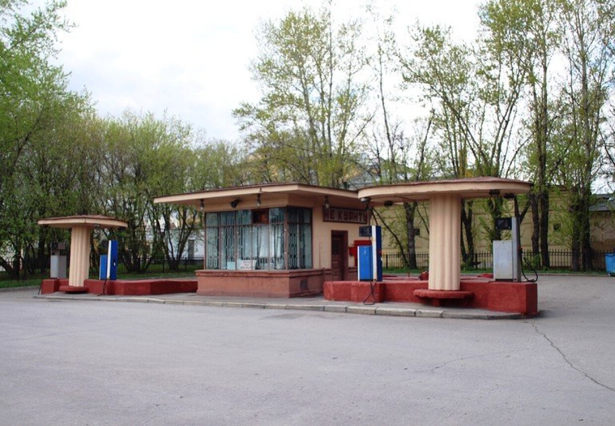 Ансамбль автозаправочной