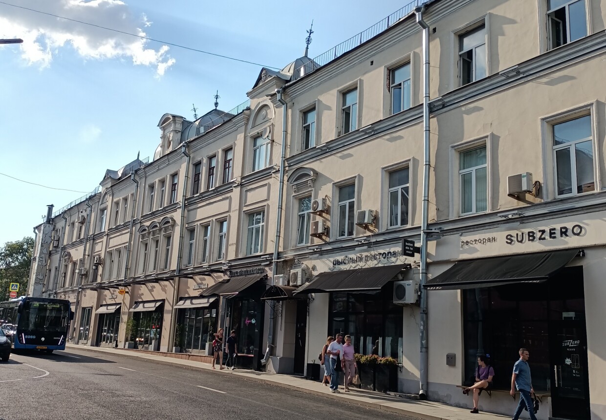 Гостиница у Петровских