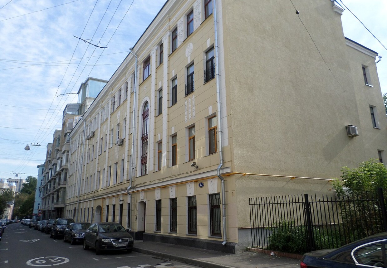 Квартира, в которой жил Васнецов Аполлинарий Михайлович в