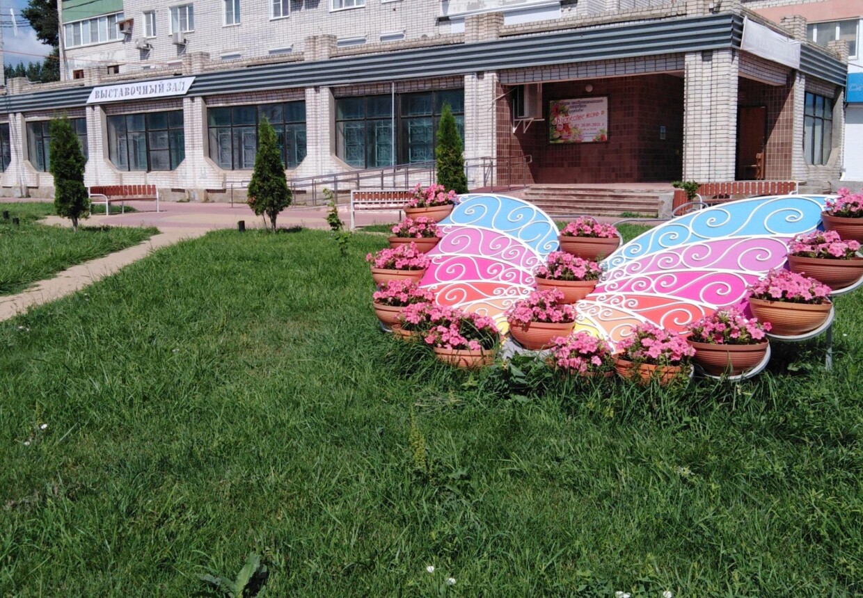 Выставочный зал г.