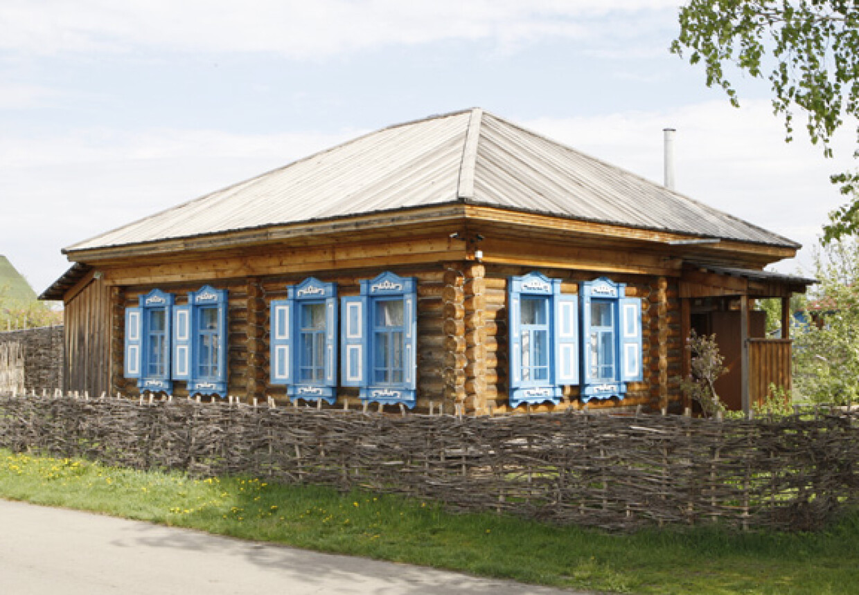 Дом, в котором провел детские годы В. М.