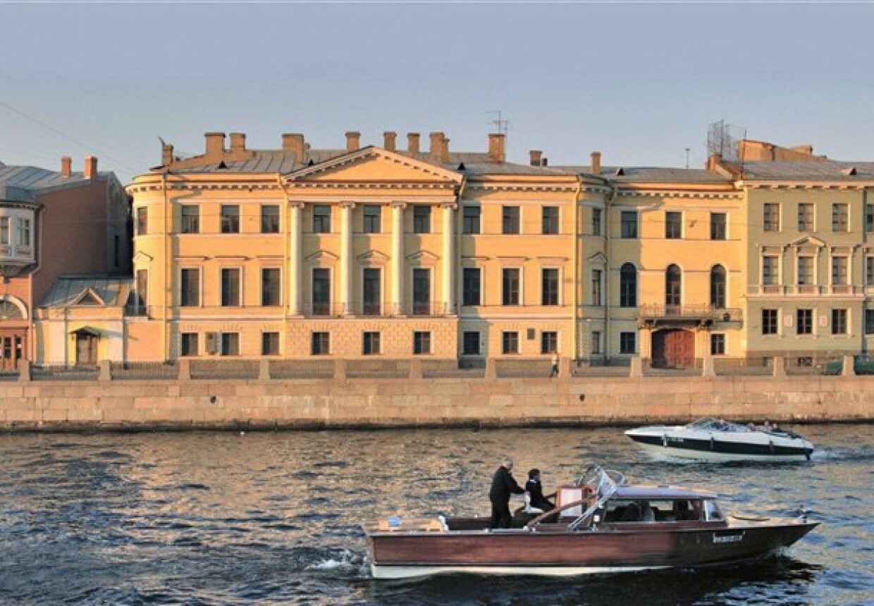 Галерея