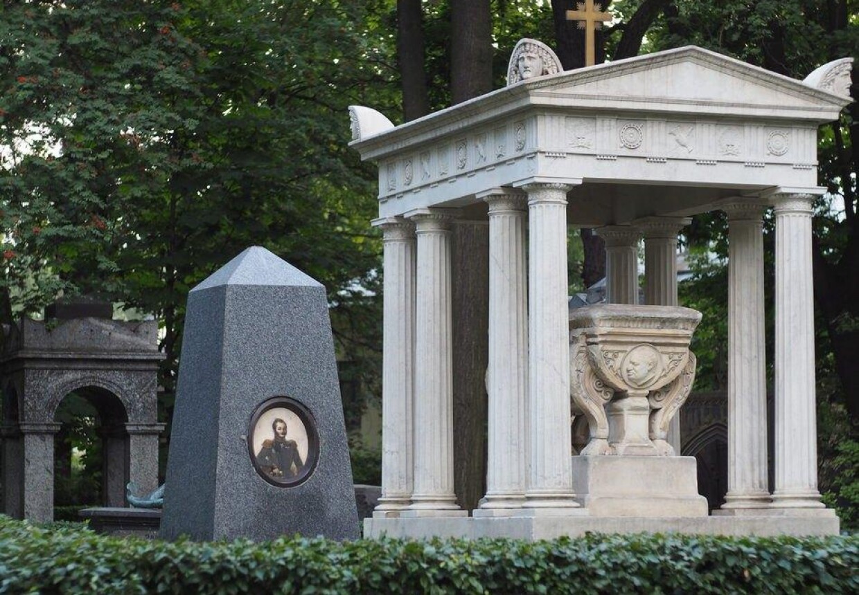 Некрополь мастеров