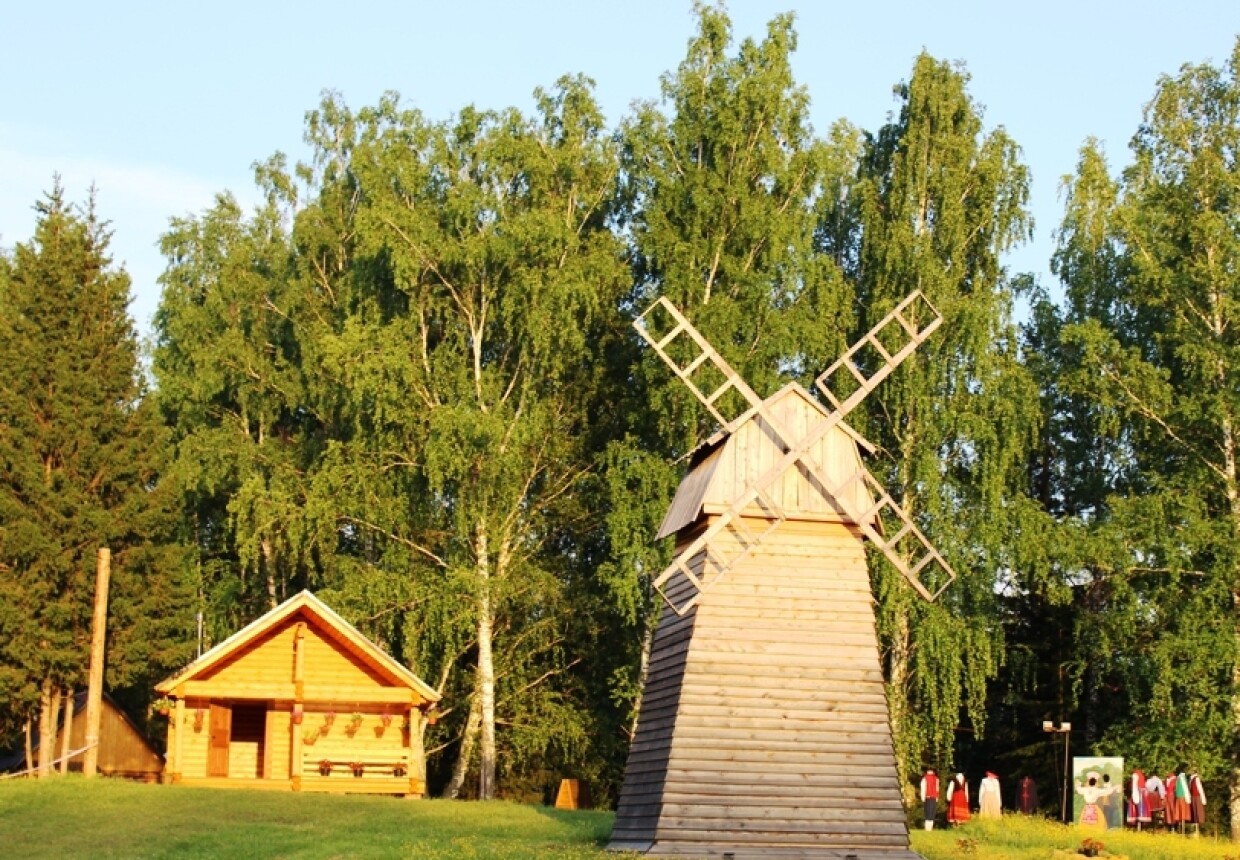 Этнокультурный комплекс «Янов