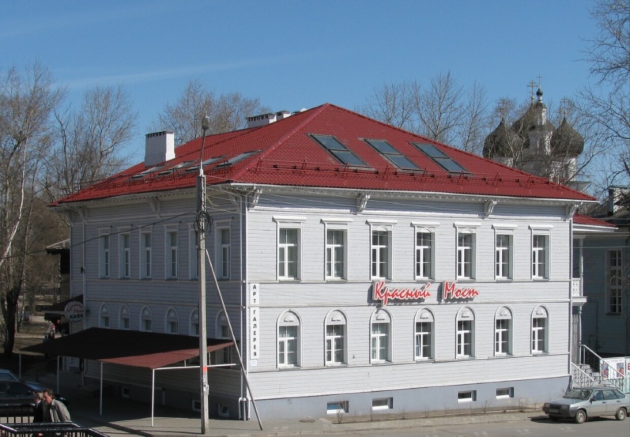 Галерея «Красный