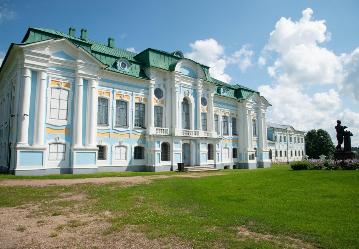 Главный дом усадьбы