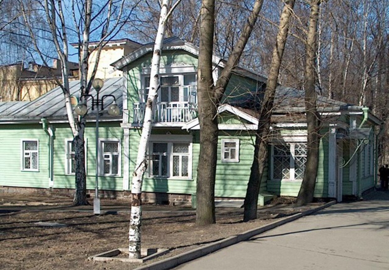 Выставочный зал Республиканского Центра национальных