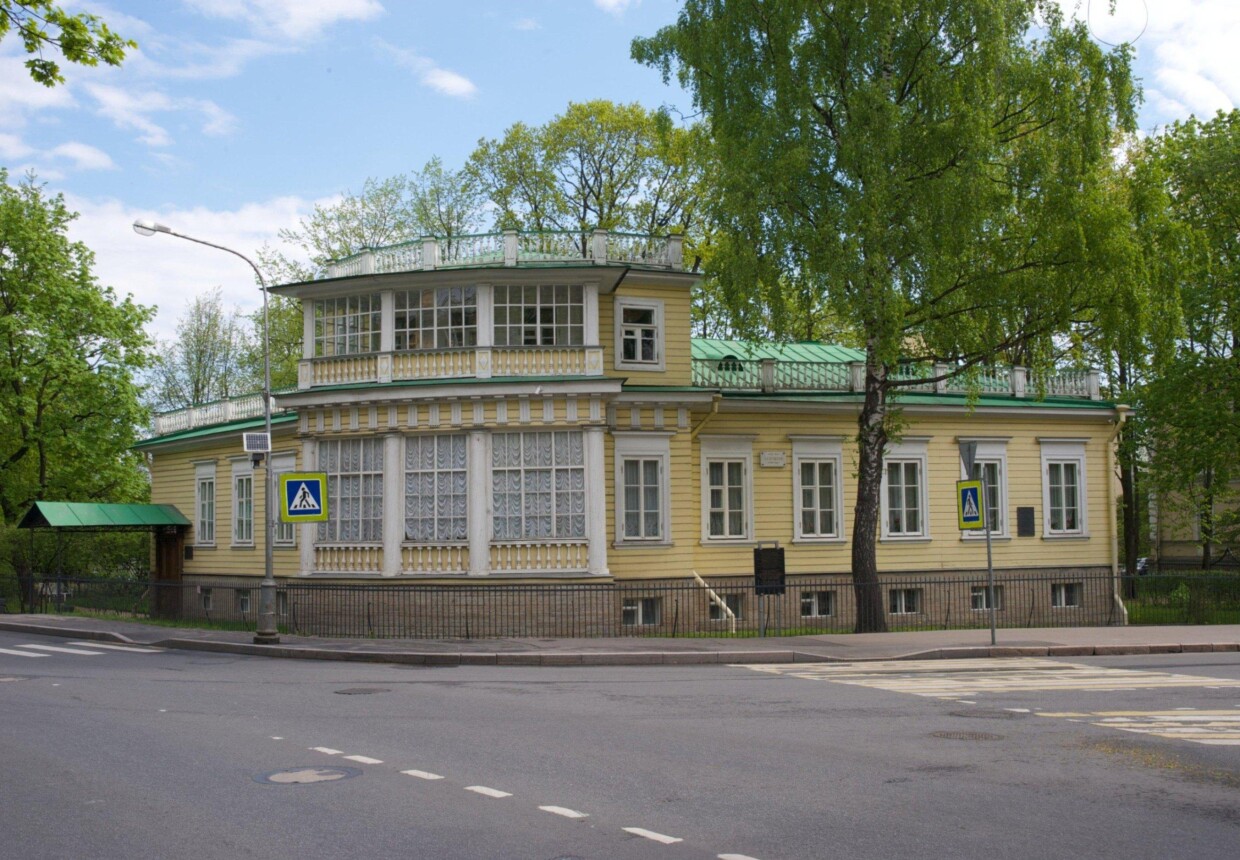 Мемориальный музей-дача А. С.