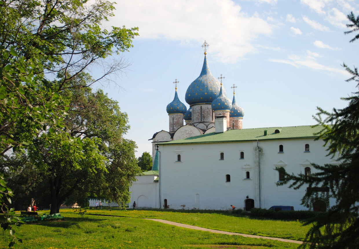 Суздальский